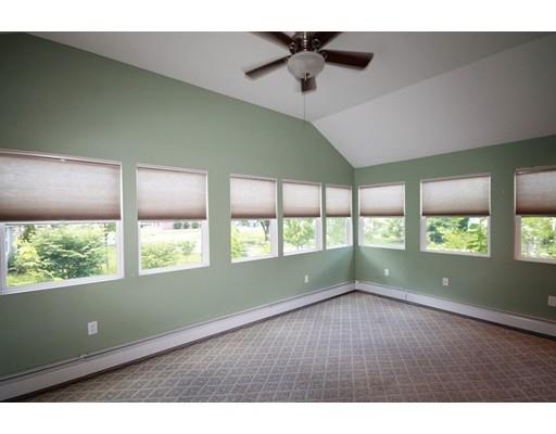 479 Plumtree Rd, Springfield, MA 01118 photo 3