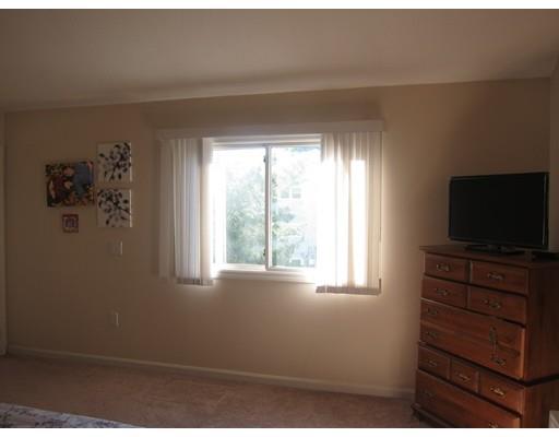 16 Carnation Cir #B, Reading, MA 01867 photo 12