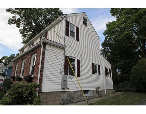 8 Elliott St, Reading, MA 01867 photo 4