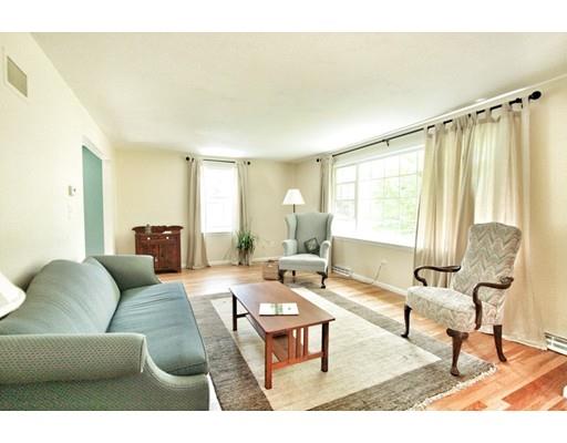 23 Willowbrook Dr, Framingham, MA 01702 photo 3