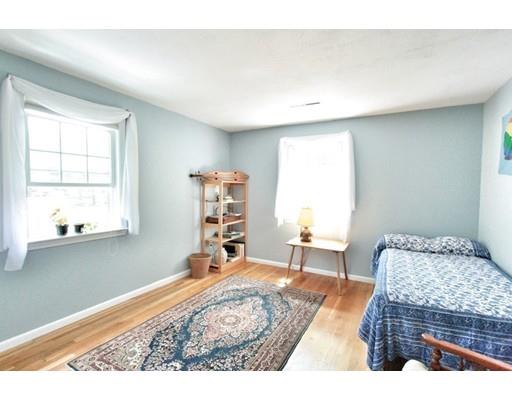 23 Willowbrook Dr, Framingham, MA 01702 photo 12