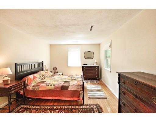 23 Willowbrook Dr, Framingham, MA 01702 photo 8