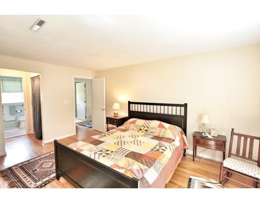 23 Willowbrook Dr, Framingham, MA 01702 photo 10