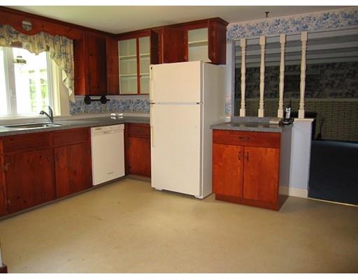 7 Tipert St, Danvers, MA 01923 photo 10