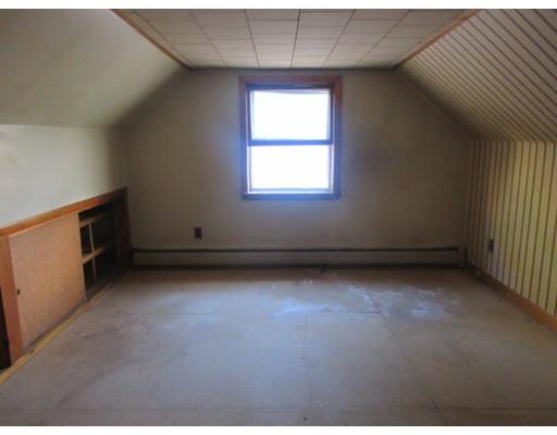 57 Exeter St, Lawrence, MA 01843 photo 12