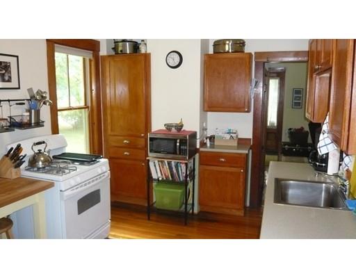 129 Park St, Easthampton, MA 01027 photo 9