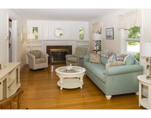 107 Riverside Dr, Dedham, MA 02026 photo 3