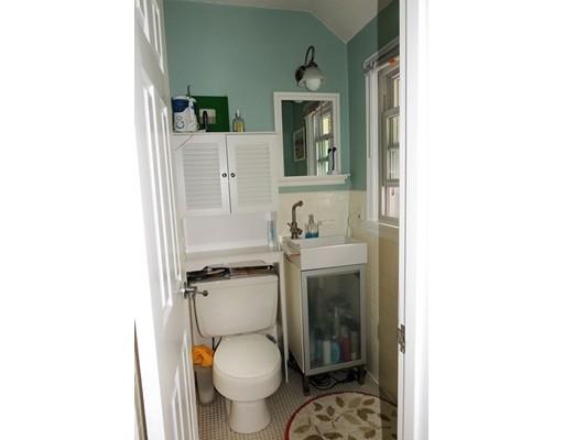 820 Dickinson St, Springfield, MA 01108 photo 9