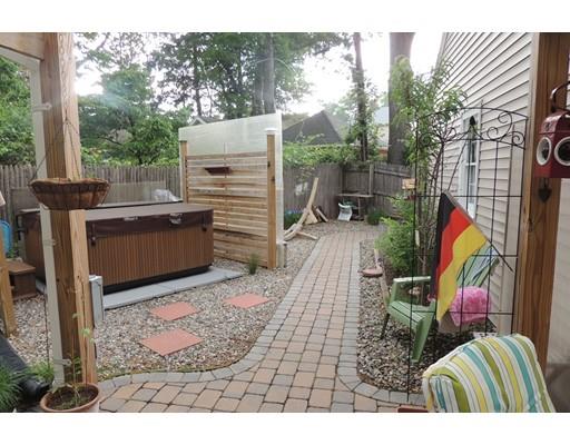 820 Dickinson St, Springfield, MA 01108 photo 21