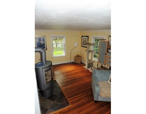 820 Dickinson St, Springfield, MA 01108 photo 7