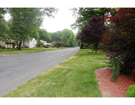 820 Dickinson St, Springfield, MA 01108 photo 26