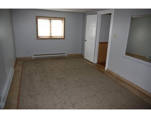 225 Murphy Ln, Chicopee, MA 01020 photo 14