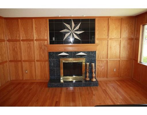 225 Murphy Ln, Chicopee, MA 01020 photo 3