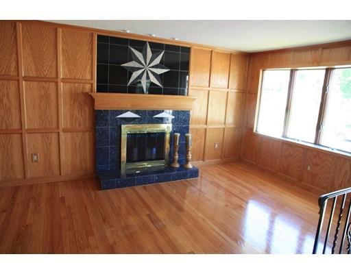 225 Murphy Ln, Chicopee, MA 01020 photo 2