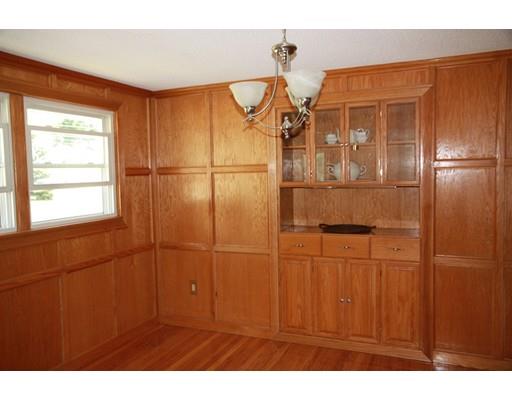 225 Murphy Ln, Chicopee, MA 01020 photo 4