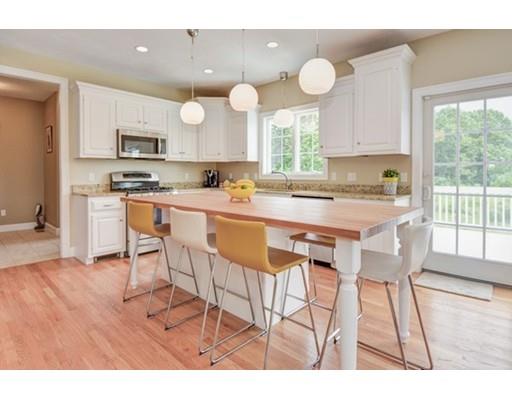21 Beech St, Millis, MA 02054 photo 5