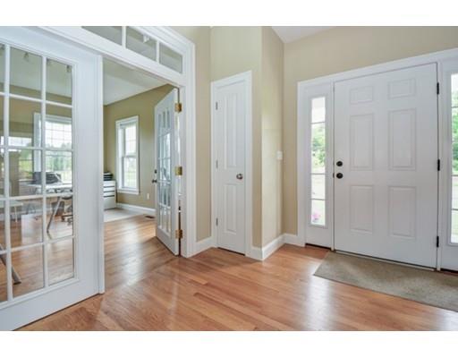 21 Beech St, Millis, MA 02054 photo 3