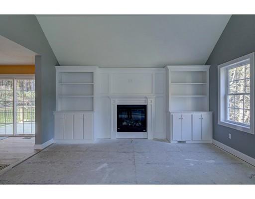 960 Hildreth St, Dracut, MA 01826 photo 16