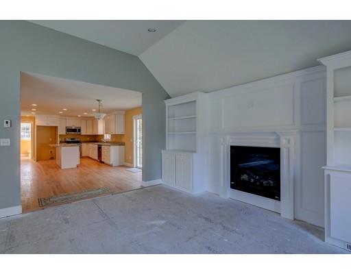960 Hildreth St, Dracut, MA 01826 photo 13