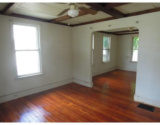 45 Wilton St, Springfield, MA 01109 photo 6