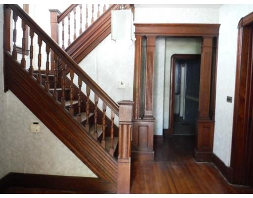 63 Colonial Ave, Springfield, MA 01109 photo 8