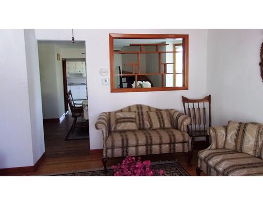 82 Foster St, Fall River, MA 02721 photo 4