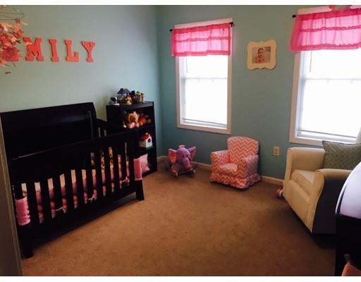 44 California St, Fall River, MA 02723 photo 8