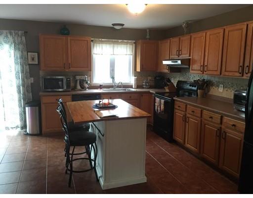 44 California St, Fall River, MA 02723 photo 9