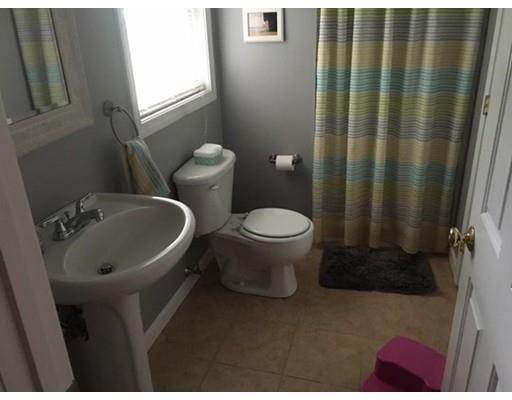 44 California St, Fall River, MA 02723 photo 3