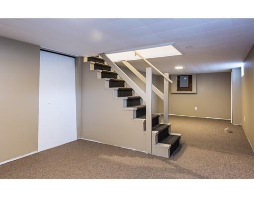 33 Barton St, Springfield, MA 01104 photo 22