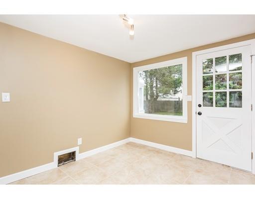 33 Barton St, Springfield, MA 01104 photo 10