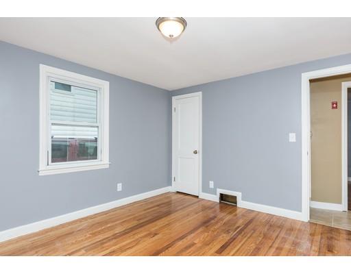 33 Barton St, Springfield, MA 01104 photo 14
