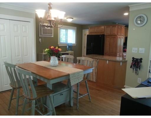 79 Locust Ave, Worcester, MA 01604 photo 9
