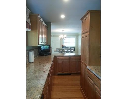 79 Locust Ave, Worcester, MA 01604 photo 8