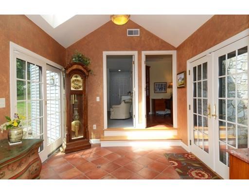 9 Pentucket Ln, Danvers, MA 01923 photo 12