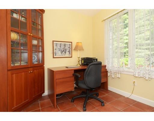 9 Pentucket Ln, Danvers, MA 01923 photo 15