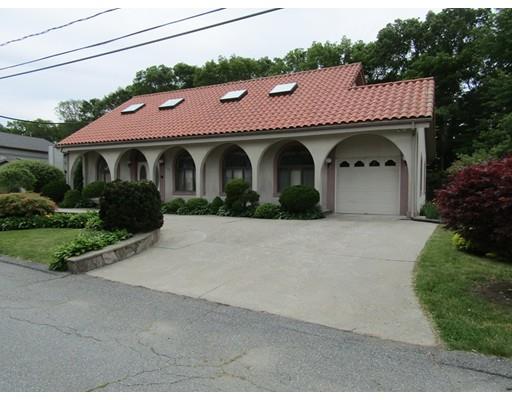 223 Columbus Dr, Fall River, MA 02720 photo 2