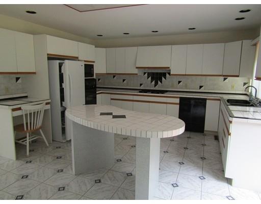 223 Columbus Dr, Fall River, MA 02720 photo 9
