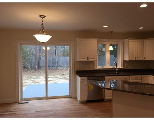 31 Rainbow Ln, Mashpee, MA 02649 photo 6
