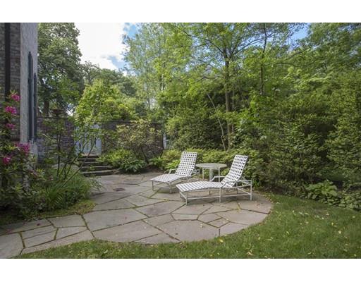 39 Chatham St, Brookline, MA 02446 photo 9