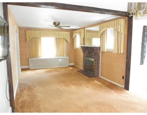 16 Jonathan St, Gardner, MA 01440 photo 8