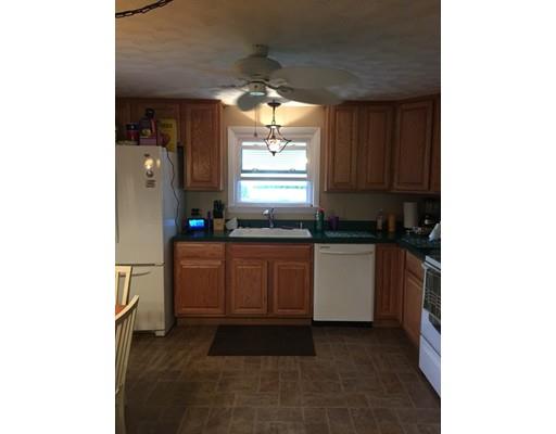 80 Temby St, Springfield, MA 01119 photo 11