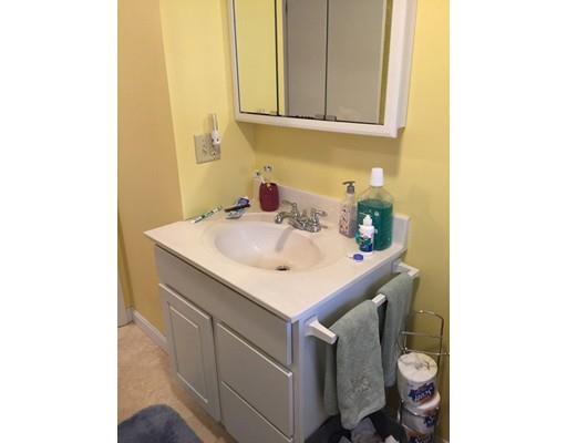 80 Temby St, Springfield, MA 01119 photo 17