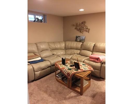 80 Temby St, Springfield, MA 01119 photo 22