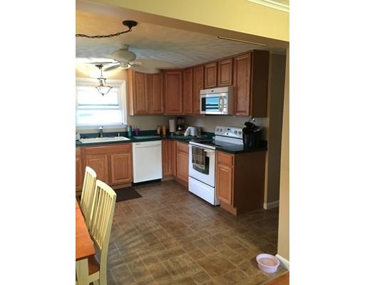 80 Temby St, Springfield, MA 01119 photo 9