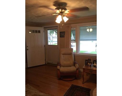 80 Temby St, Springfield, MA 01119 photo 6