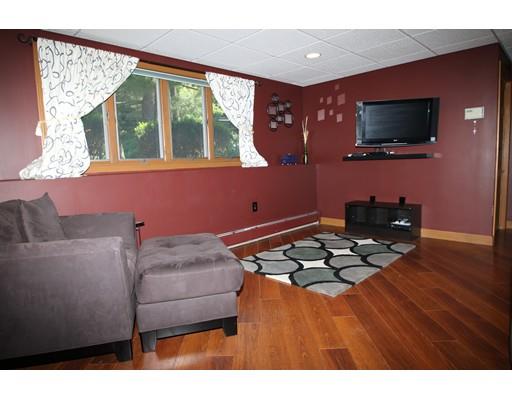 35 Pace Rd, Saugus, MA 01906 photo 20