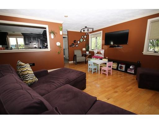 35 Pace Rd, Saugus, MA 01906 photo 8