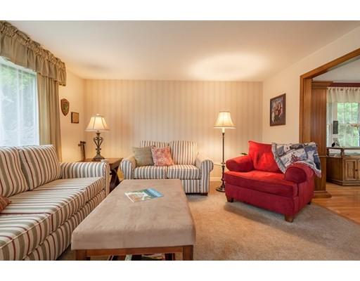41 Hogan Dr, Mashpee, MA 02649 photo 5