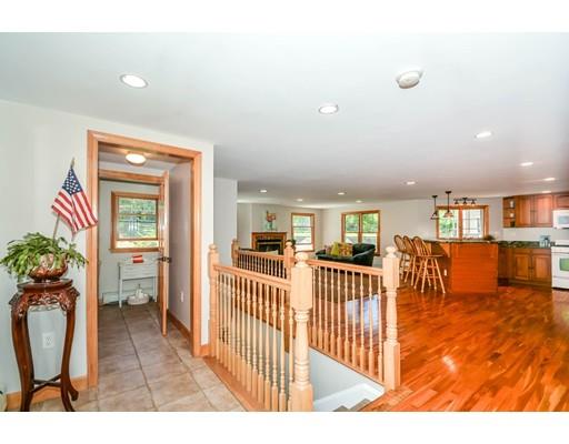 26 Harrison St, Reading, MA 01867 photo 2